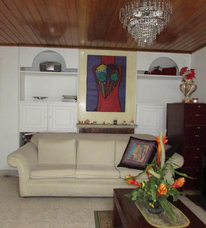 Casa De Huespedes Shalom Victoria Pensionat Bogotá Eksteriør billede